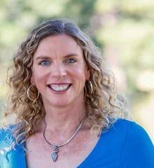 Image of EBI grief and loss instructor Julie Thomas